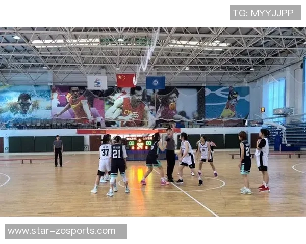 实时新闻上海篮球队进攻体系解析战术运用与团队配合的完美结合